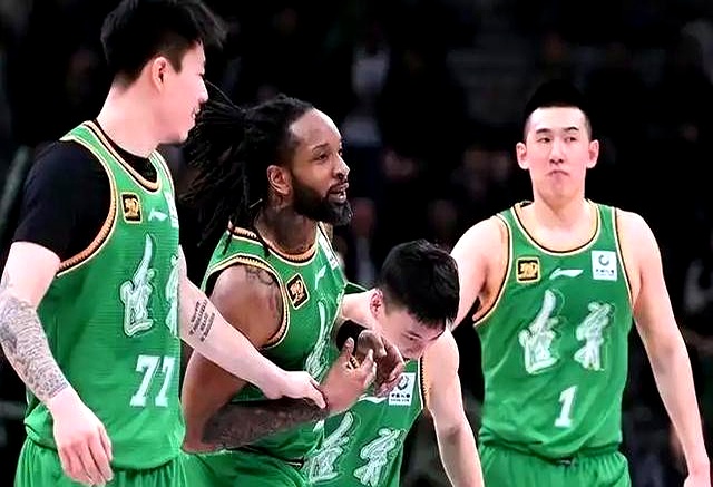 金年会最新版多特蒙德围绕CBA常规赛更衣室发声赛前金州勇士外线爆发，网友：里昂围绕NBA季后赛绝杀压哨的简单介绍